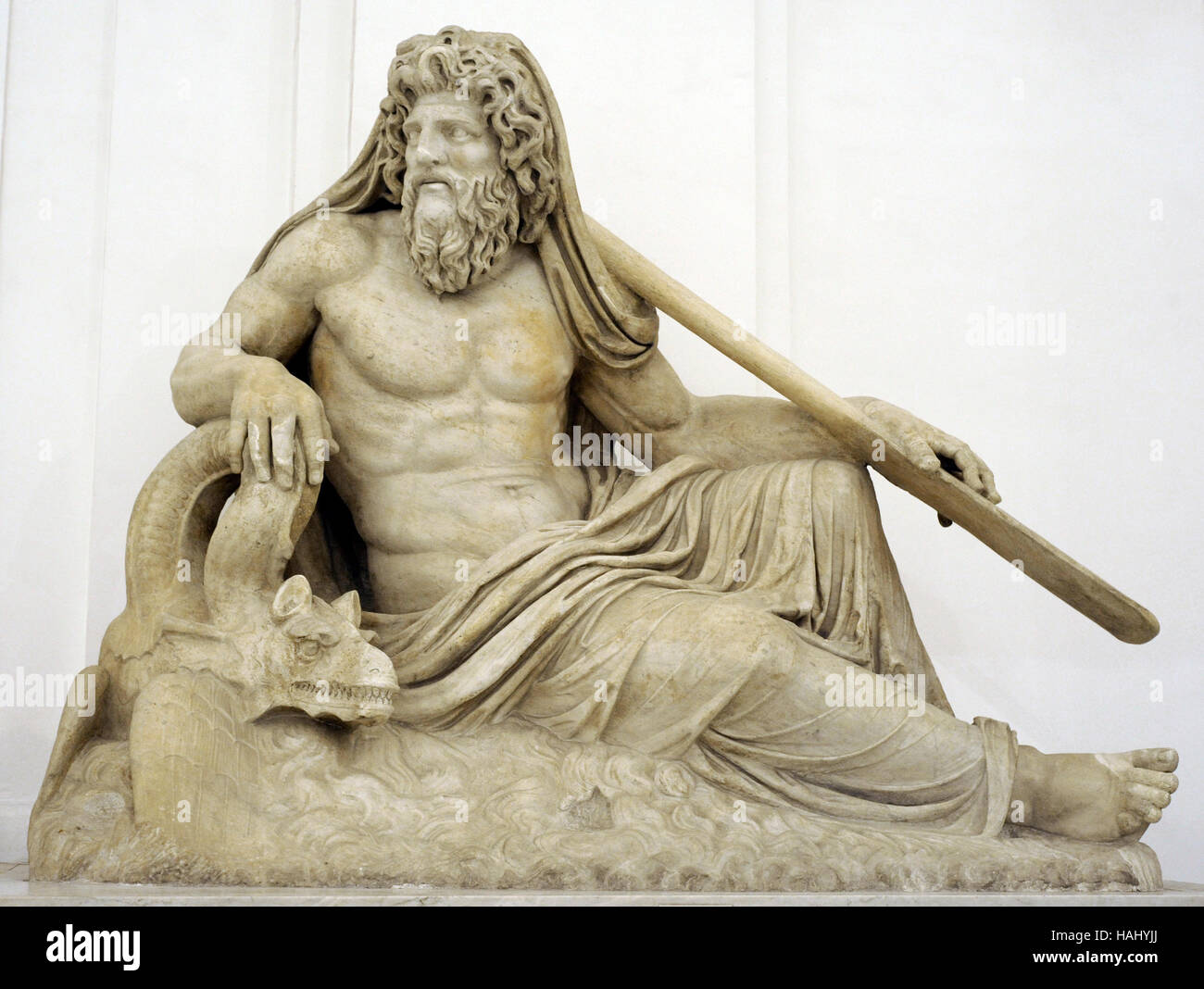 Statue von einem Fluss Göttlichkeit. Farnese-Sammlung von Rom. Feld des Mars. 2. Jahrhundert n. Chr. Italien. Nationales Archäologisches Museum, Naples. Italien. Stockfoto