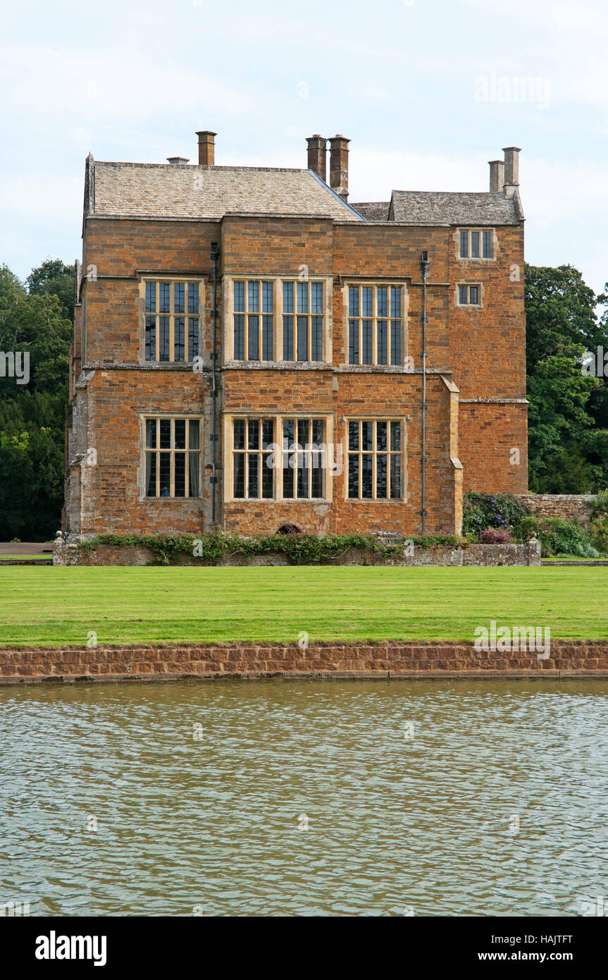 Broughton Burg und Burggraben, Oxfordshire, England, Stockfoto