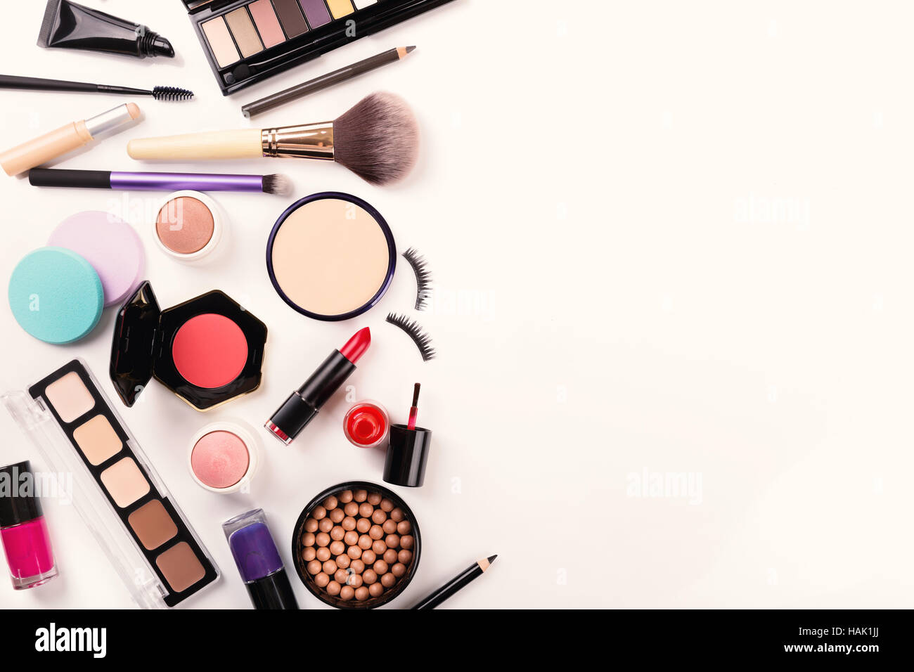 Make-up-Werkzeuge und Zubehör mit Textfreiraum Stockfoto