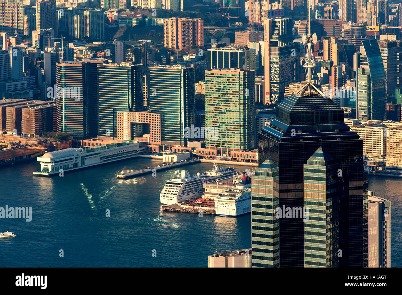 Hochhaus am Victoria Harbour von Hong Kong Stockfoto