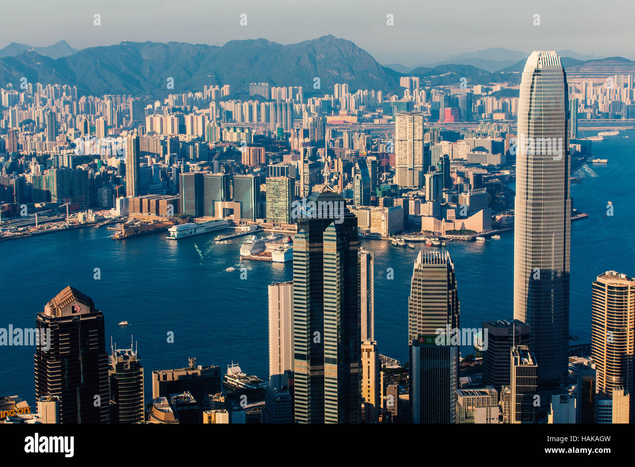 Geschäft und Wohn-Hochhaus Victoria Hafen von Hong Kong Stockfoto