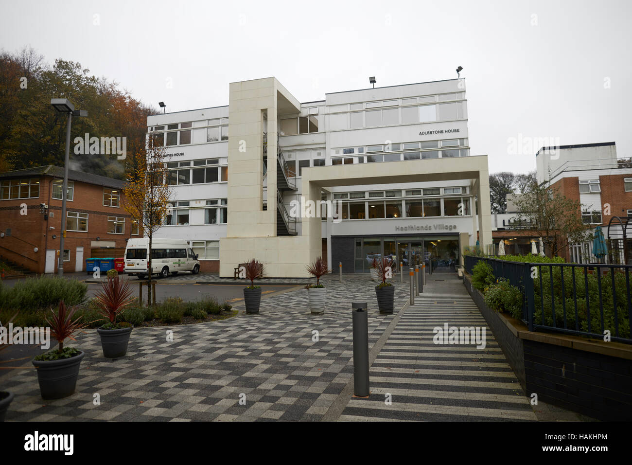 Die jüdischen Verbunddienste außen Heideflächen Laufwerk Prestwich Heide Dorf Pflege Hause ältere Menschen Senioren ältere ältesten Oap o Stockfoto