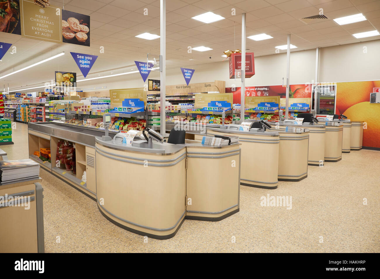 Aldi Holmes Chapel Interieur Kassen Geschafte Shopper Shop Einzelhandel Supermarkt Handler Einzelhandler Einzelhandler Handel Outlet Produkte Kaufen Stockfotografie Alamy