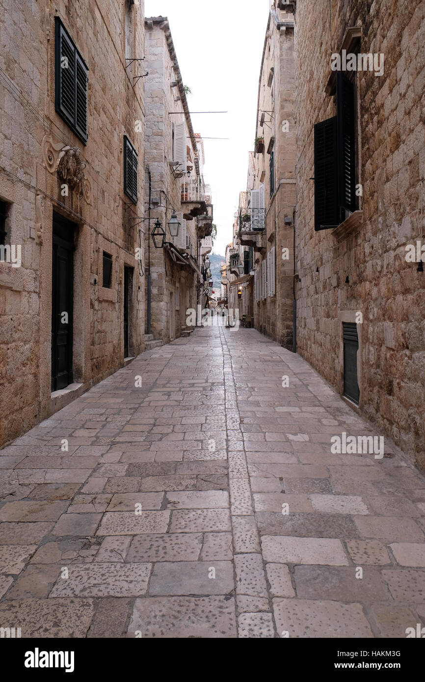 Gasse in der Altstadt von Dubrovnik, Kroatien Stockfoto