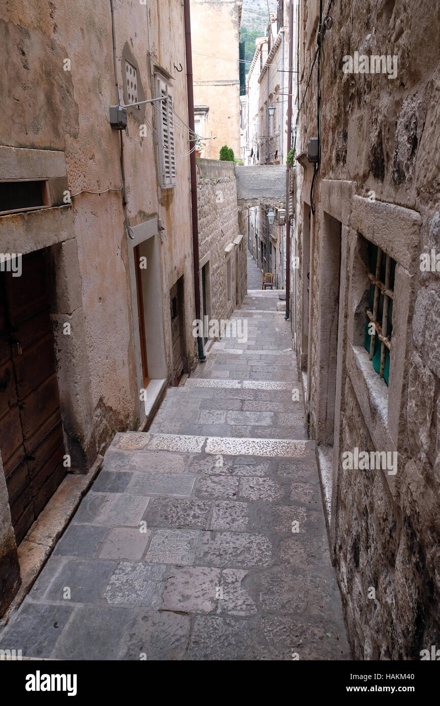 Gasse in der Altstadt von Dubrovnik, Kroatien Stockfoto