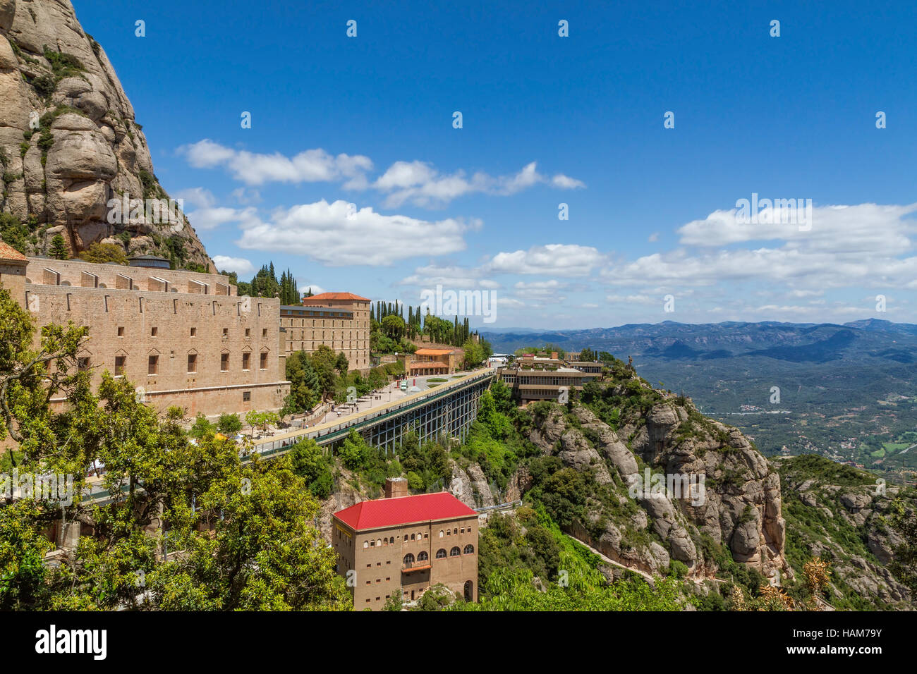 Hohen Berg rund um das Kloster von Santa Maria de Montserrat (Kloster Montserrat) in Katalonien, Spanien Stockfoto