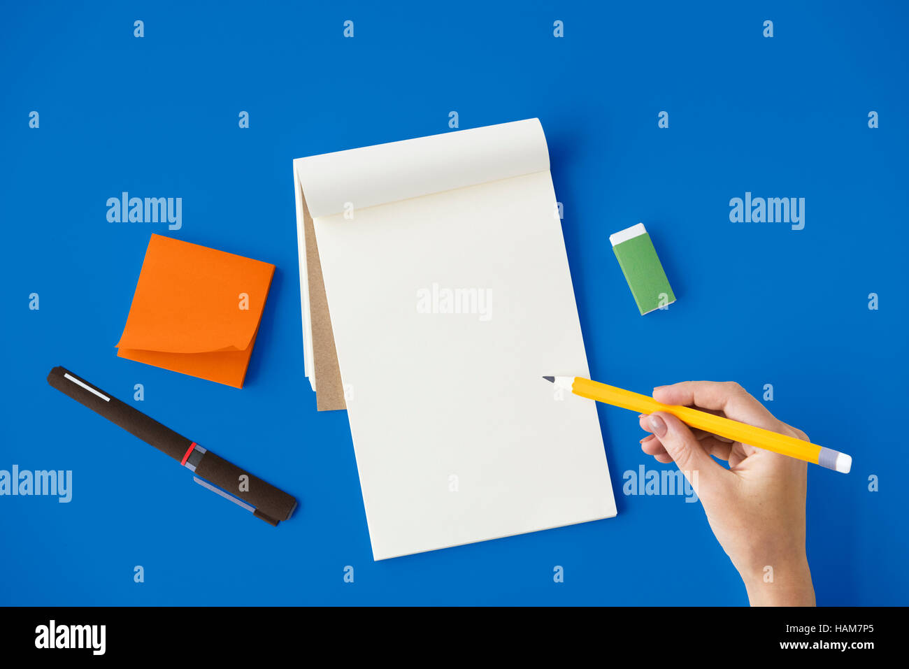 Leere Mockup leere Seite Tagebuch Kopie Raumkonzept Stockfoto