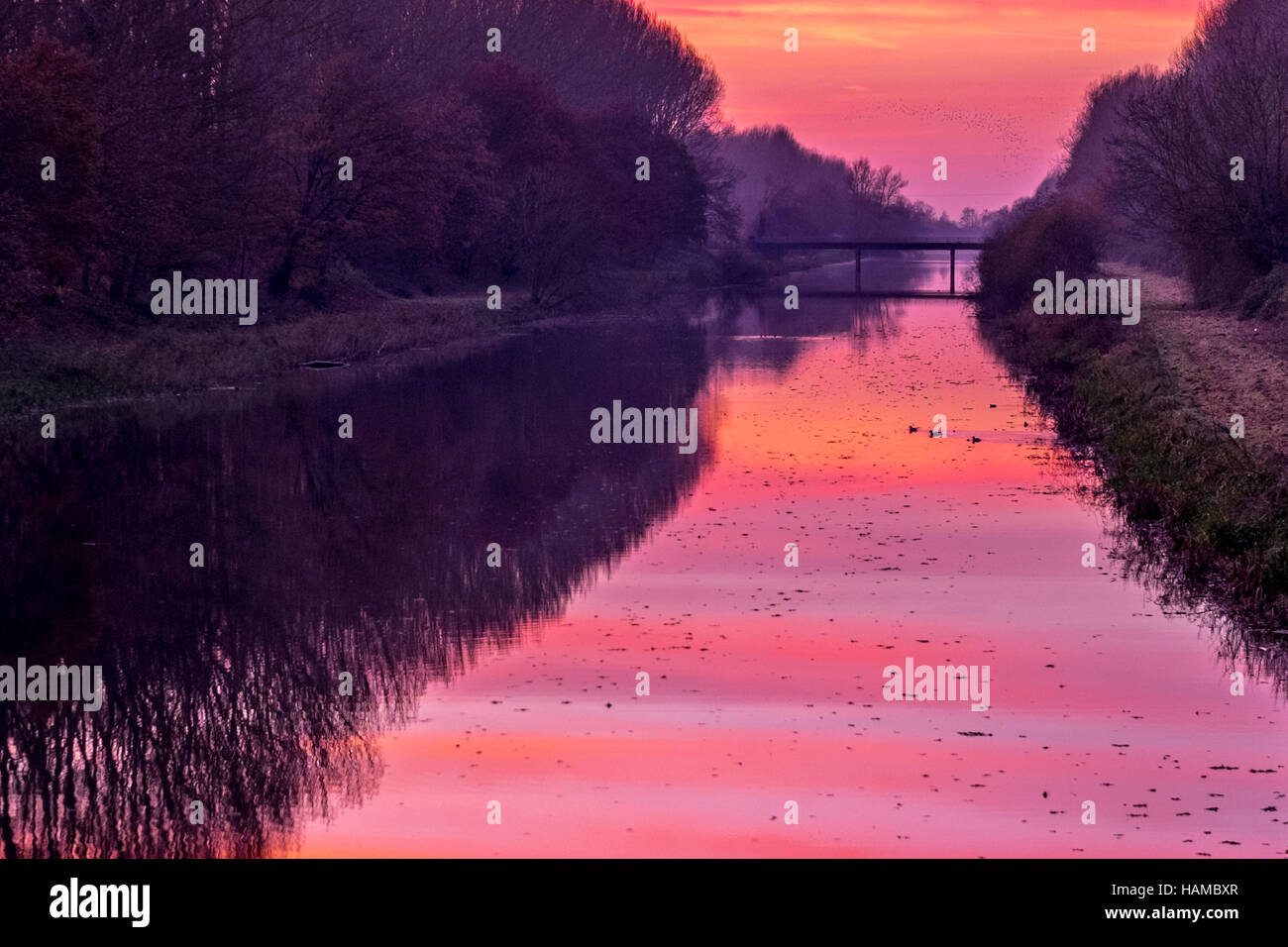 Sonnenuntergang in Norfolk England Großbritannien in der Nähe von Downham Market und King's Lynn. Stockfoto