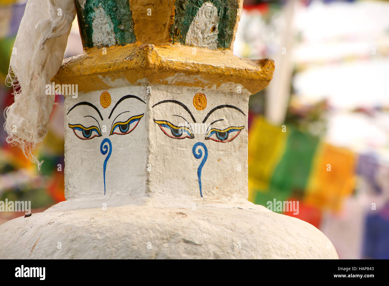 Bemalte Gesicht auf der Stupa in Swayambhu Nath Tempel, Kathmandu, Nepal. Stockfoto
