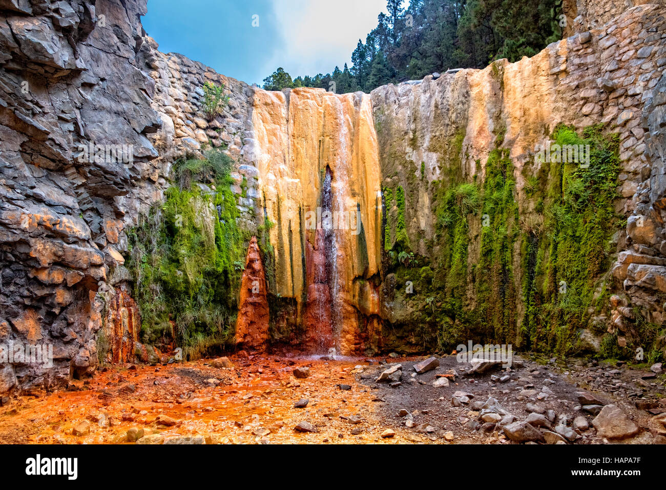 "Cascada de Los Colores" Caldera de Taburiente National Park mit seiner wunderbaren Farbe Kaskaden Stockfoto
