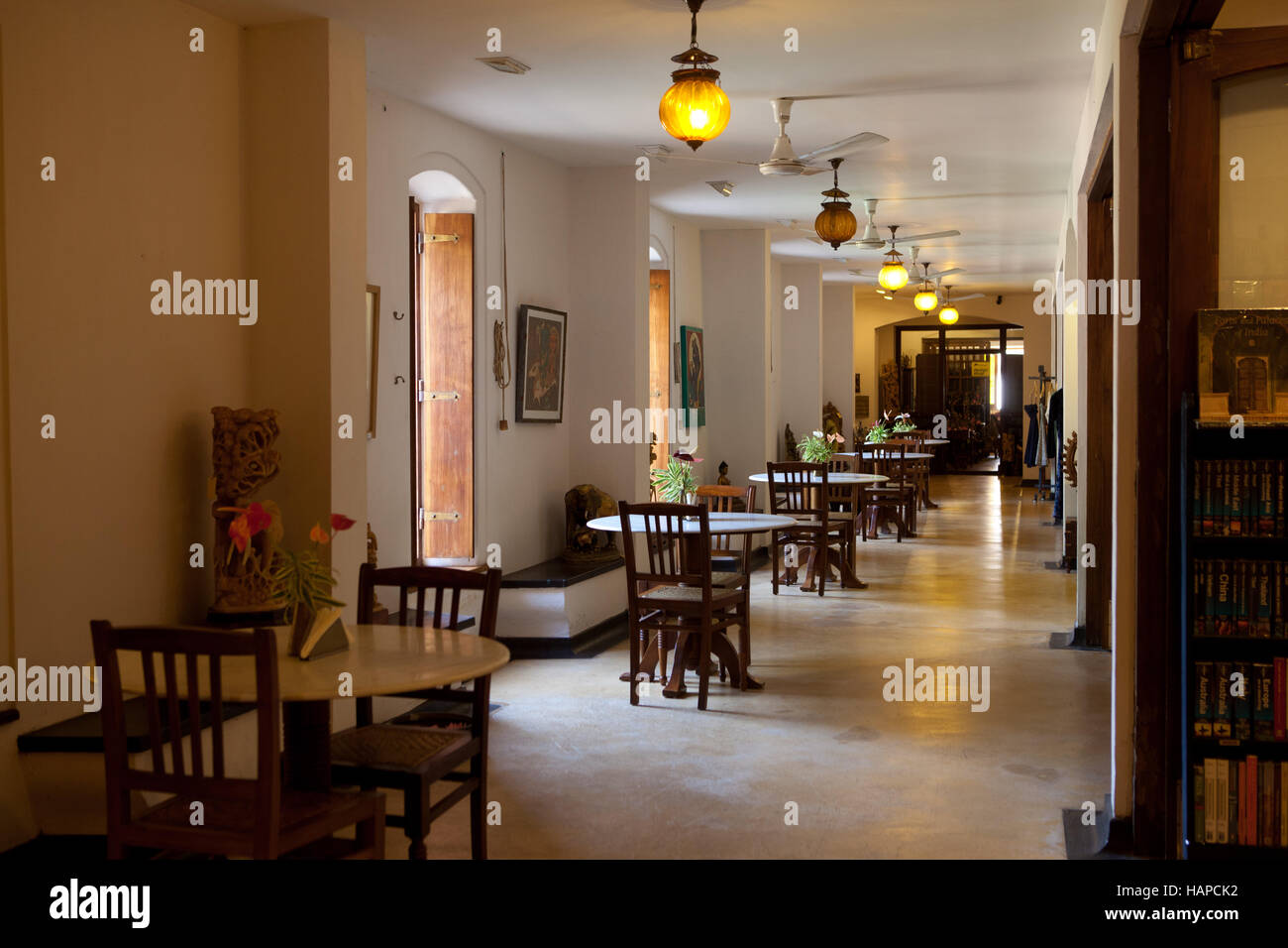 "Ethnische Passage" Coffee-Shop und Kunstgalerie in Kochi, Kerala, Indien Stockfoto