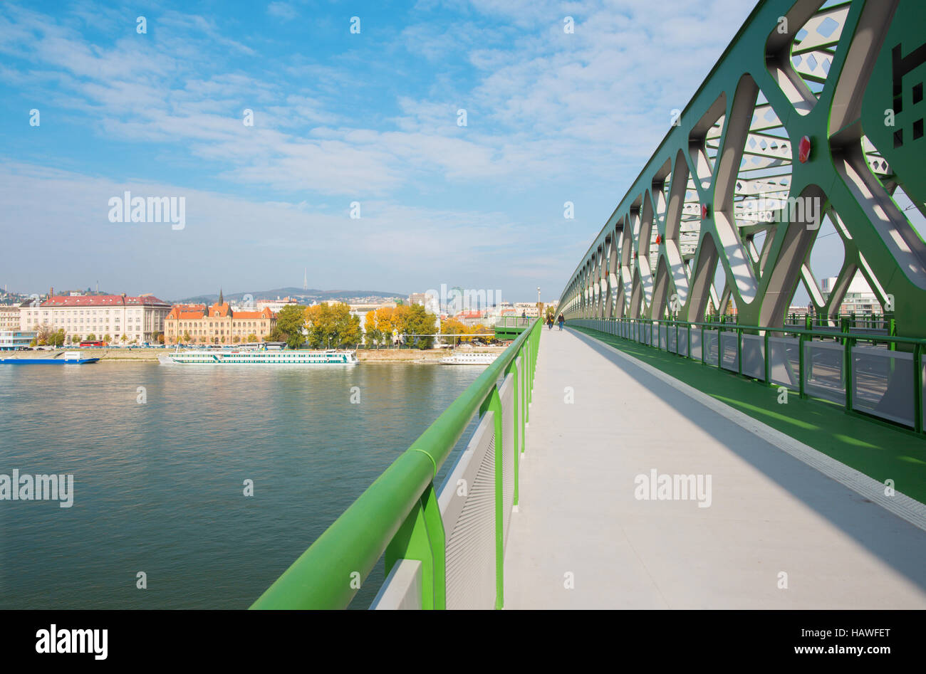 BRATISLAVA, Slowakei, Oktober - 27, 2016: Die neue "alte Brücke" Stockfoto