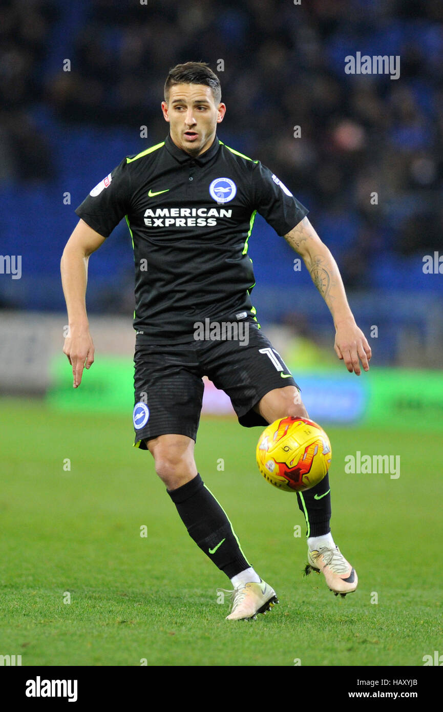 Brighton und Hove Albion Anthony Knockhaert während der Himmel Bet Championship match bei Cardiff City Stadium. PRESSEVERBAND Foto. Bild Datum: Samstag, 3. Dezember 2016. Finden Sie unter PA Geschichte Fußball Cardiff. Bildnachweis sollte lauten: Simon Galloway/PA Wire. Einschränkungen: EDITORIAL verwenden nur keine unbefugten Audio, Video, Daten, Spielpläne, Verbandsliga/Logos oder "live"-Dienste. Im Spiel Onlinenutzung beschränkt auf 75 Bilder, keine video Emulation. Keine Verwendung in Wetten, Spiele oder Vereinsspieler/Liga/Einzelpublikationen. Stockfoto