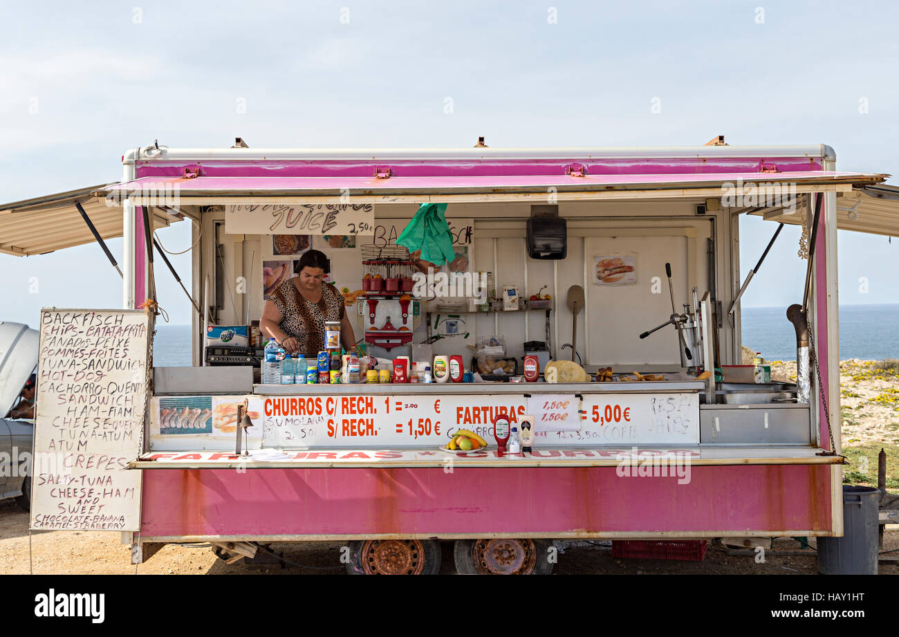 Fast-Food-van am Cabo de Sao Vicente, Kap St. Vincent, Algarve, Portugal Stockfoto