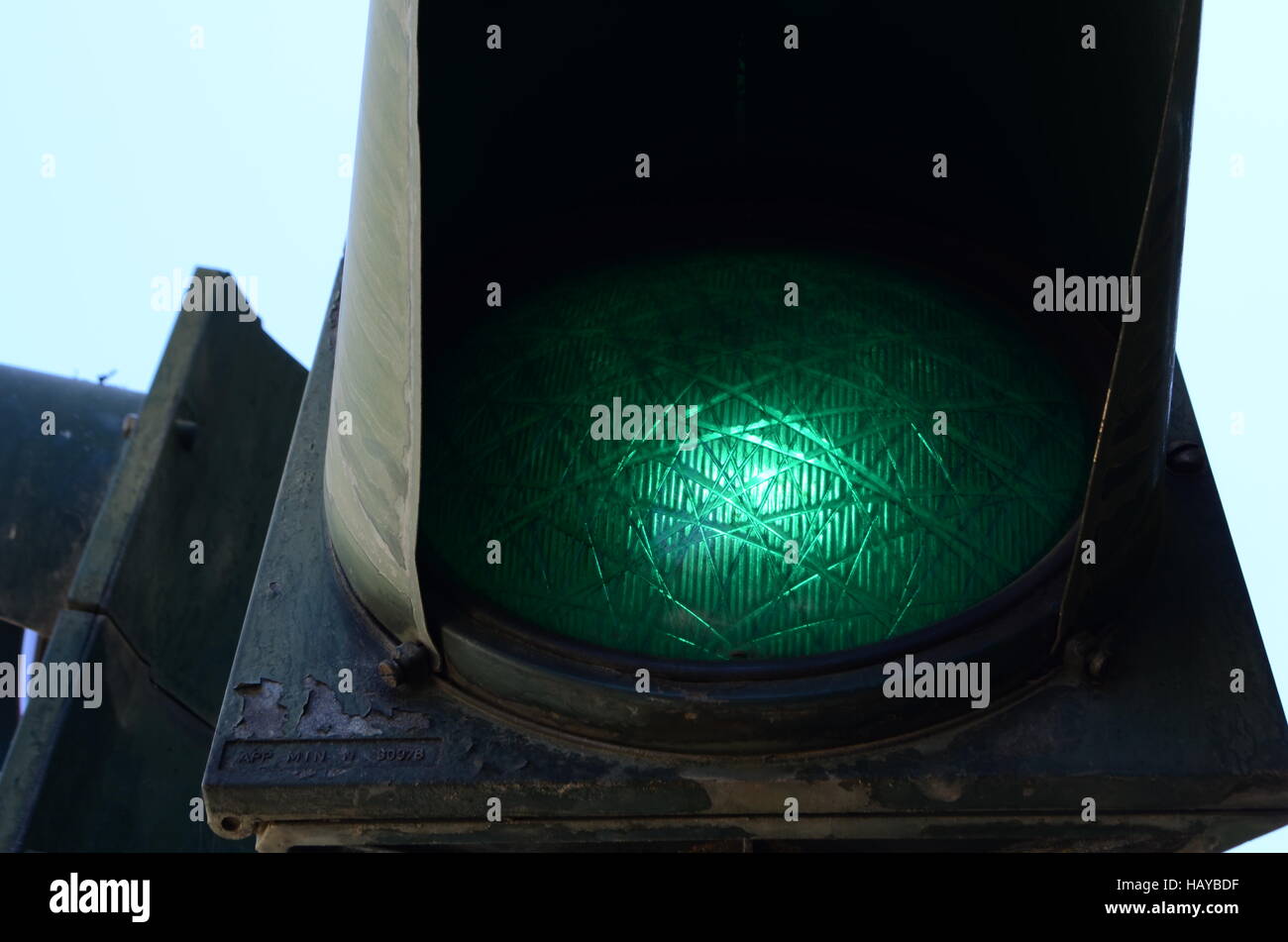 Trafic hellgrün auf der Straße Stockfoto