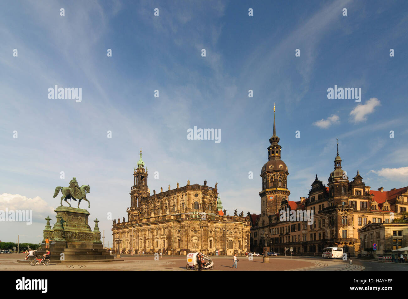 Dresden Theaterplatz Mit Reiterstandbild Von Konig John