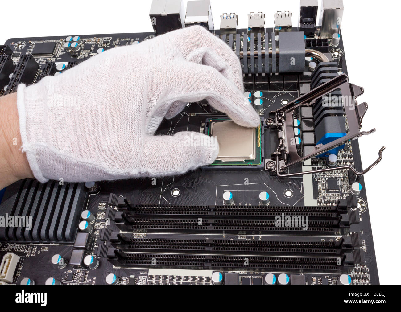 Installation von modernen Prozessor CPU-Sockel Stockfoto
