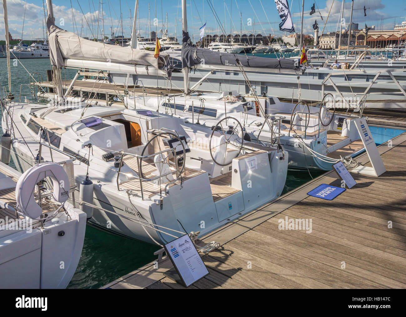 VALENCIA, SPANIEN - 5. NOVEMBER 2016. Die Valencia Boat Show am Marina Real Juan Carlos I, alten Hafen an der Mittelmeer-Küste Stockfoto