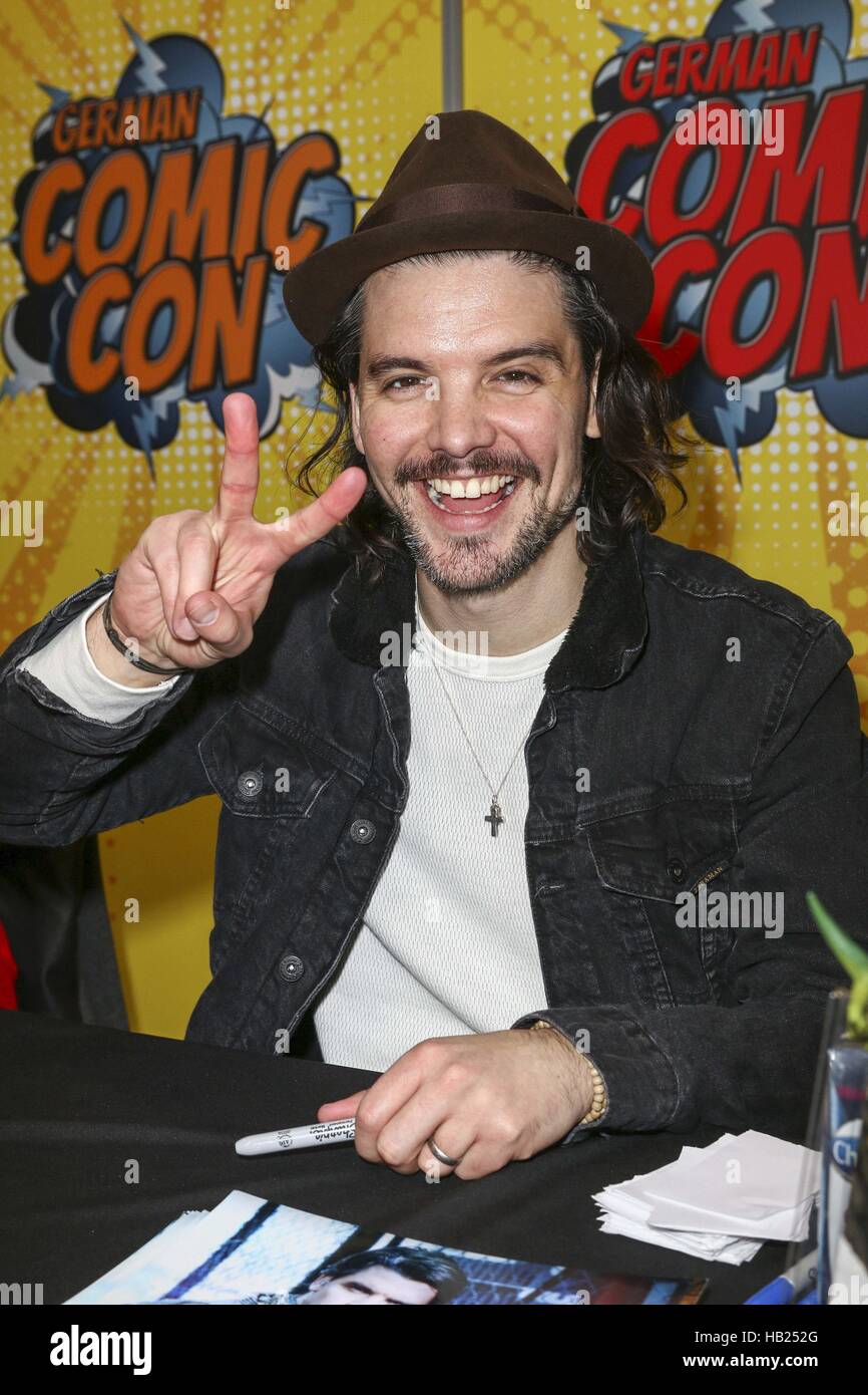 Dortmund, Deutschland. 3. Dezember 2016. Andrew Lee Potts, urzeitliche im deutschen Comic-Con 2016 | Nutzung weltweit © Dpa/Alamy Live-Nachrichten Stockfoto