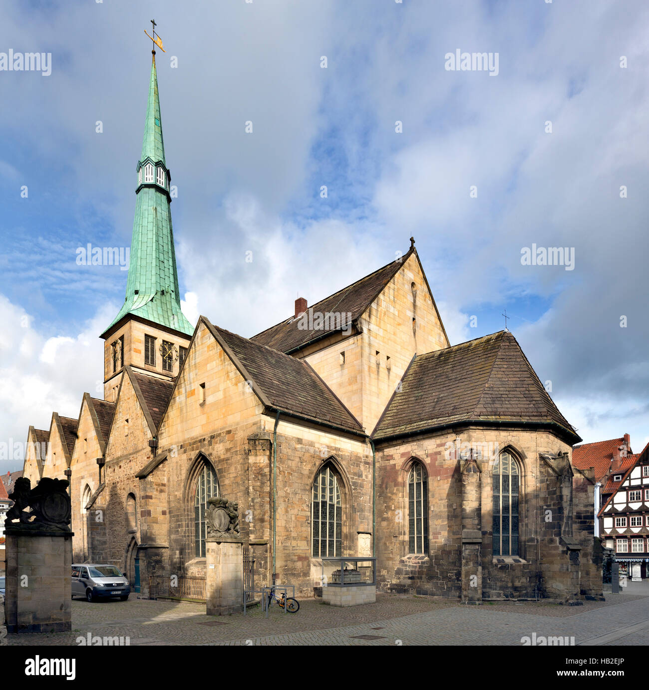 Kirche St. Nicolai, Pferdemarkt, Altstadt Hameln, Niedersachsen, Deutschland zu vermarkten. Stockfoto