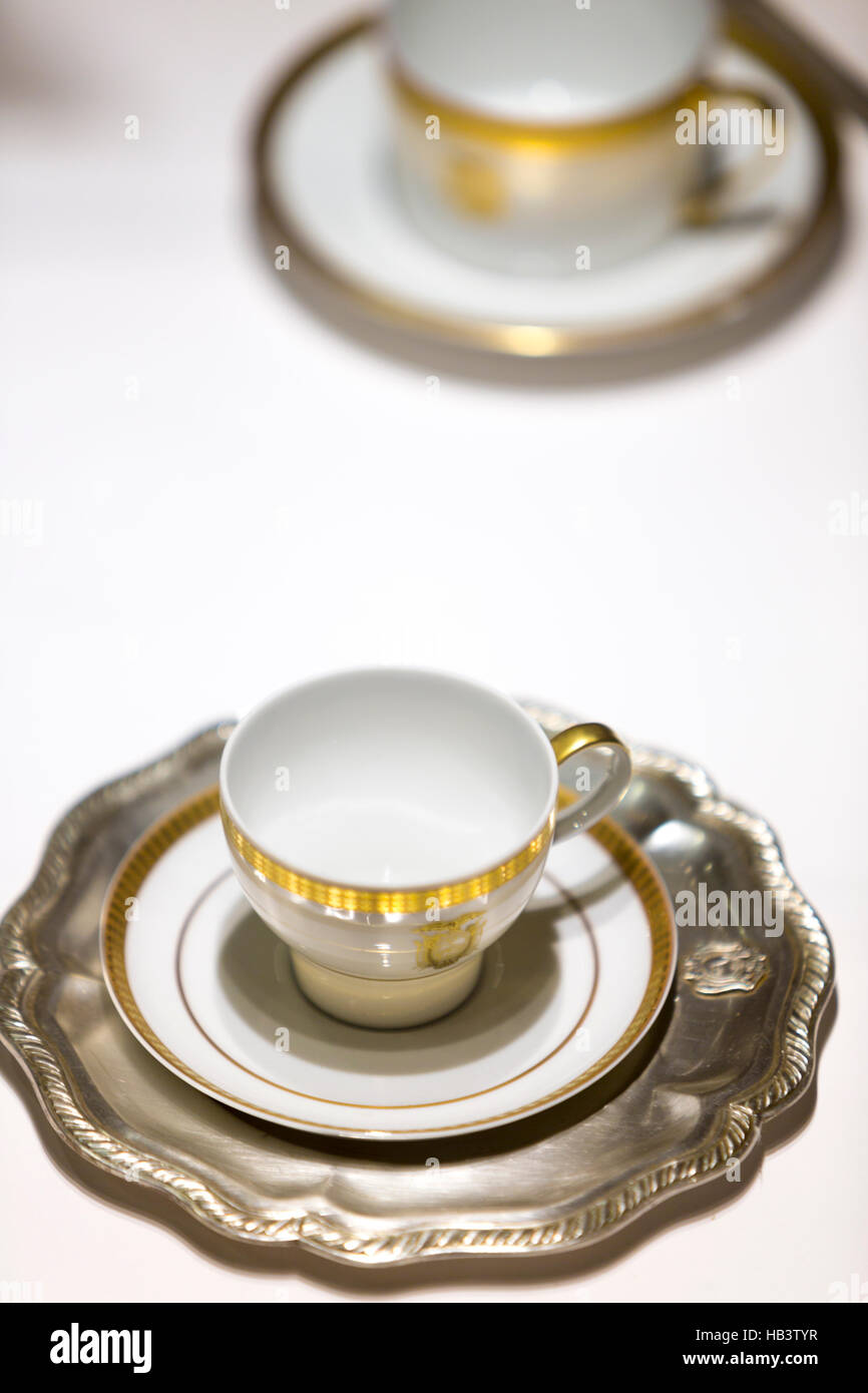 Eleganz-Tischdekoration. Luxuriöse und romantische Abendessen. Stockfoto