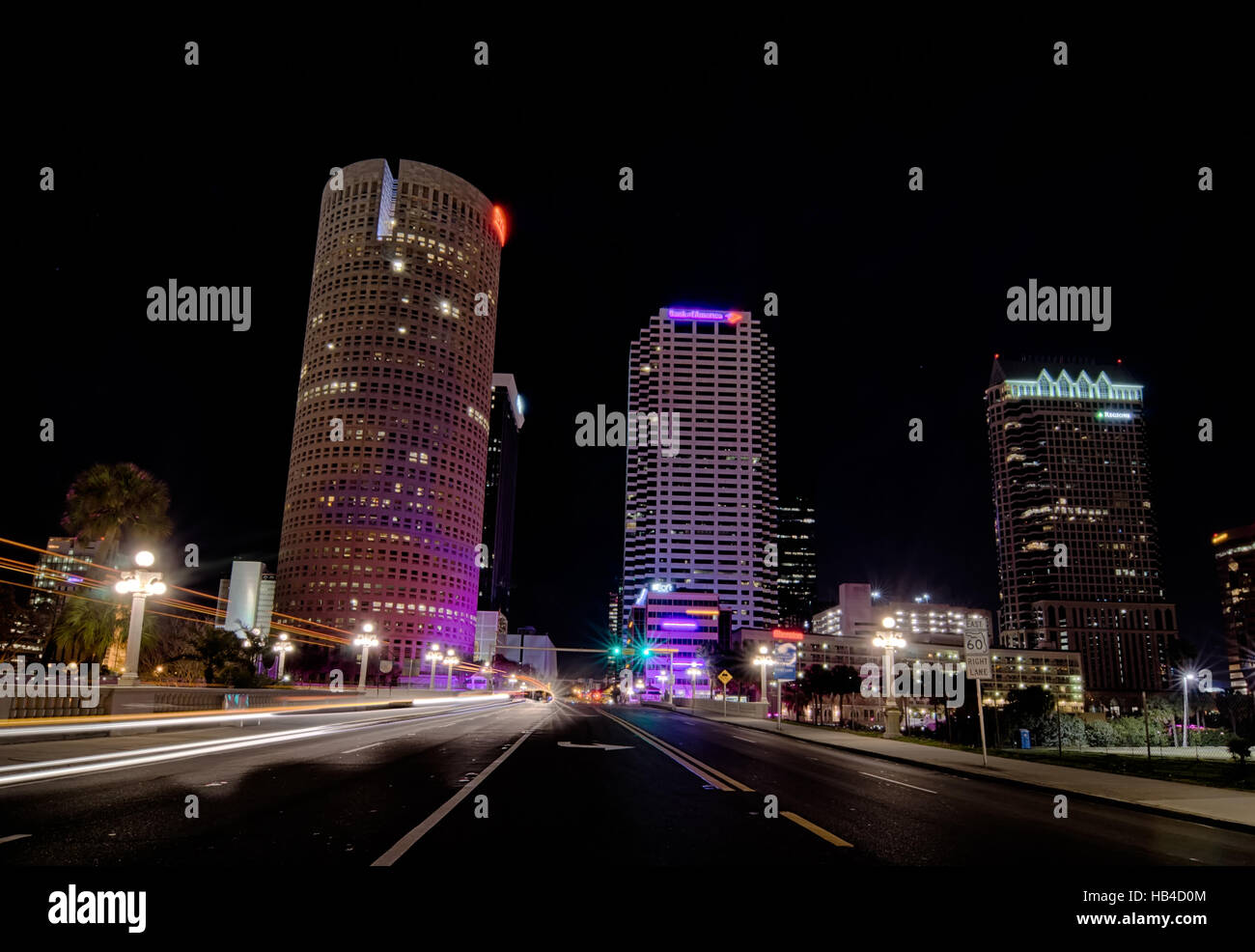 Die Innenstadt von Tampa Florida Skyline bei Nacht Stockfoto