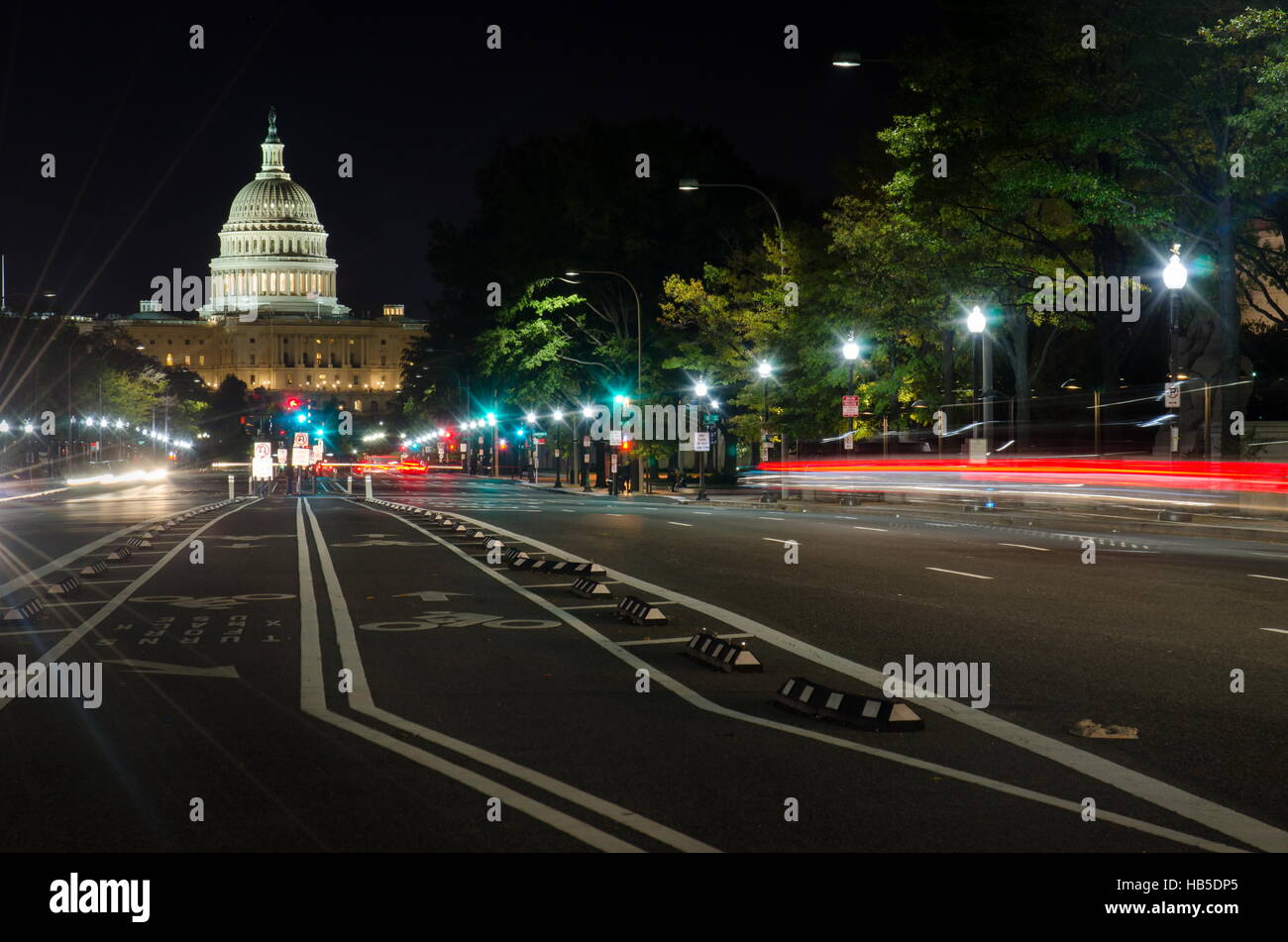 WASHINGTON DC, USA - 24. Oktober 2016: United States Capitol Washington street View in der Nacht Stockfoto