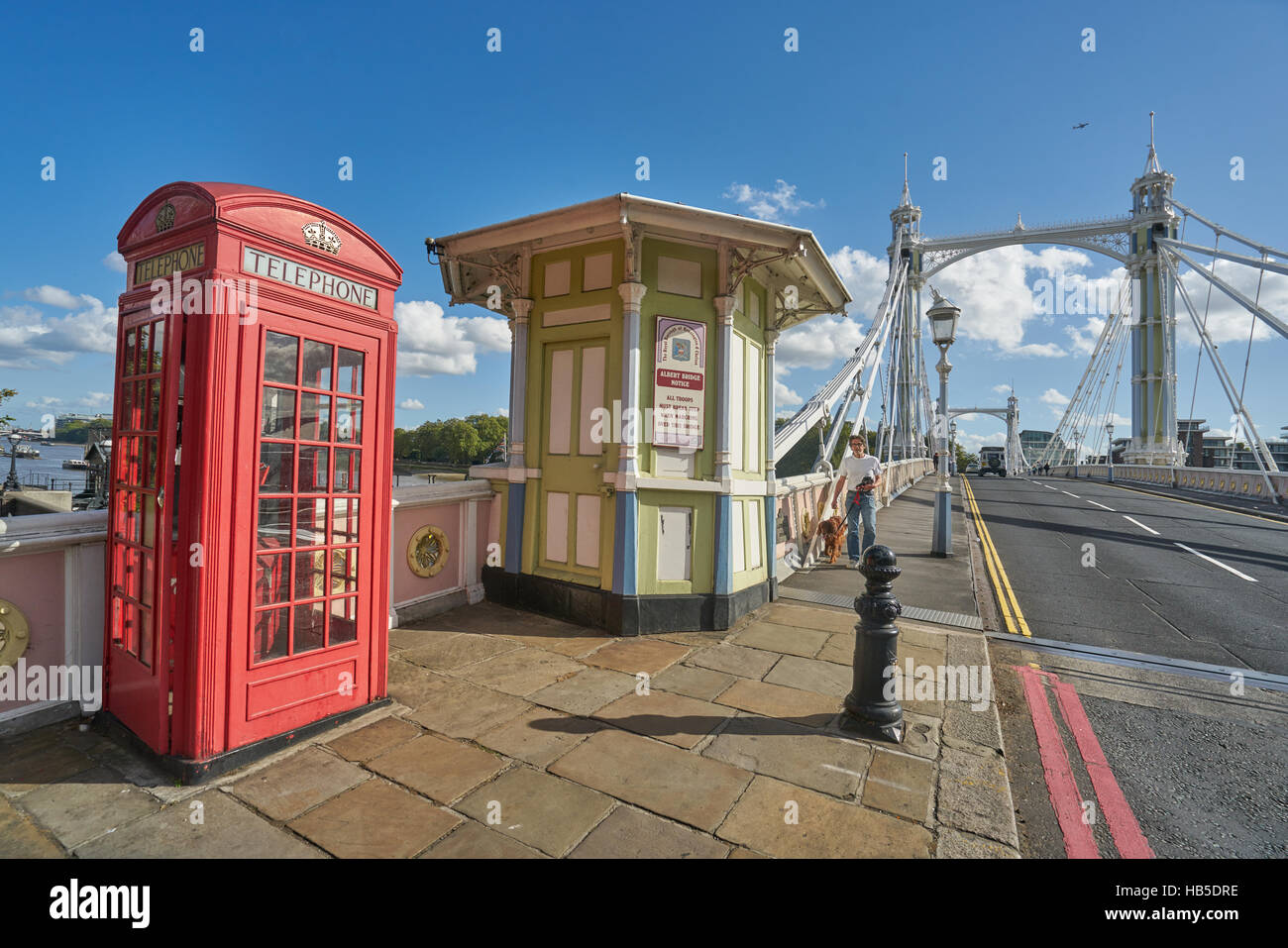 die Albert Bridge, London.     Themse-Brücke.  Victorian-Brücke Stockfoto