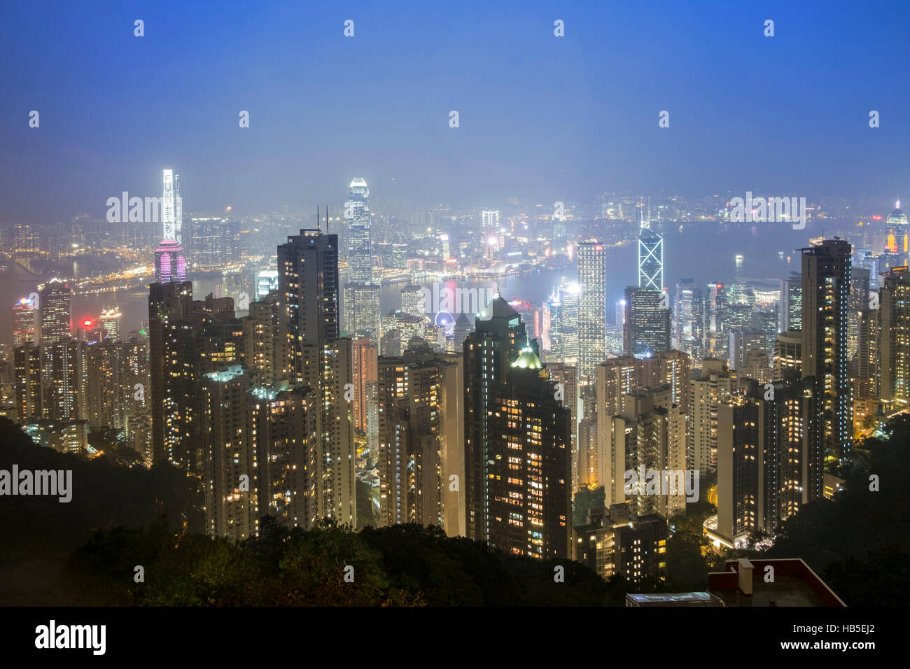 Hong Kong bei Nacht. Blick vom Victoria Peak Stockfoto