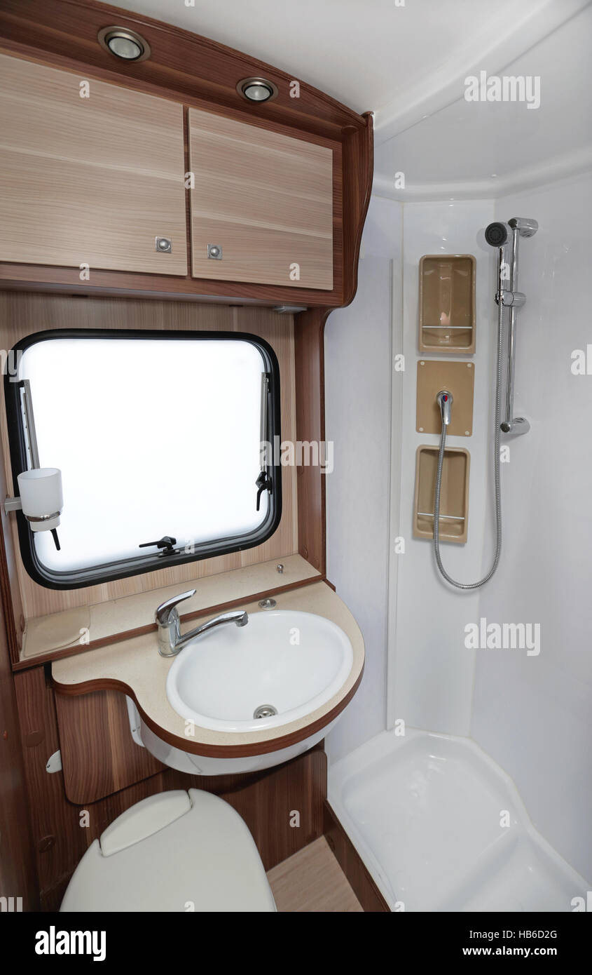 Wohnmobil Badezimmer Schrank