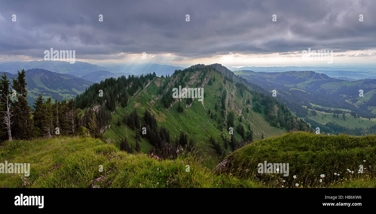 Blick von der Seelekopf auf Hohenfluhalpkopf Stockfoto