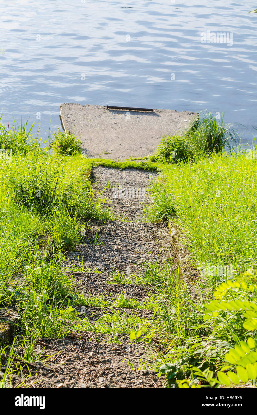 Verlassene Schiff festmachen Stockfoto