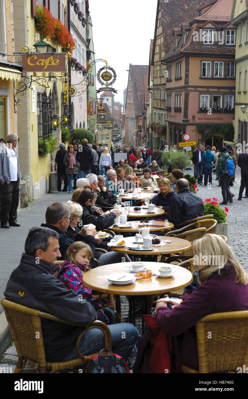 Straßencafé in deutschen Stadt Rothenburg Stockfoto