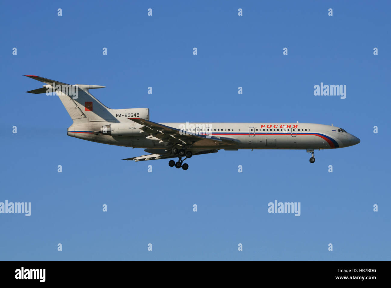 FRANKFURT, Deutschland - März 2010 Tupolev 154 aus Russland in Frankfurt. Stockfoto