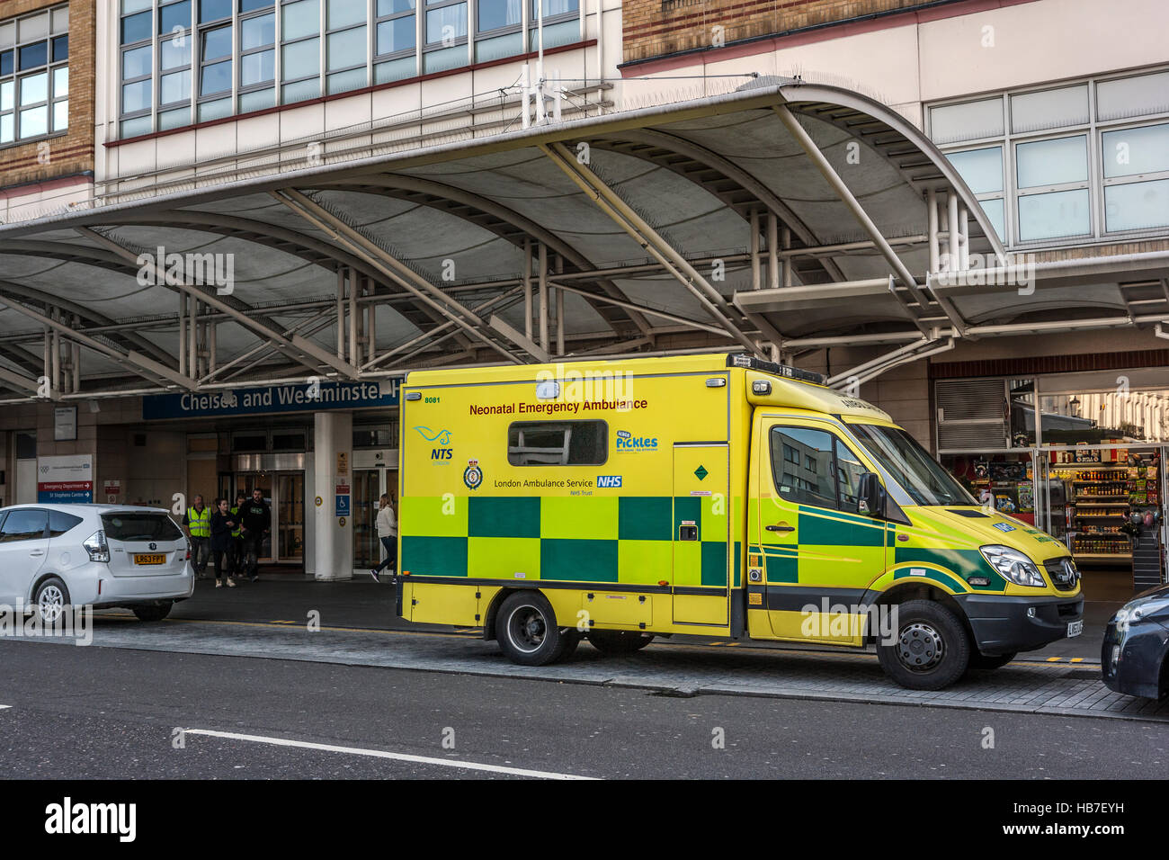 Neonatale Rettungswagen bei Chelsea und Westminster Hospital in London Stockfoto