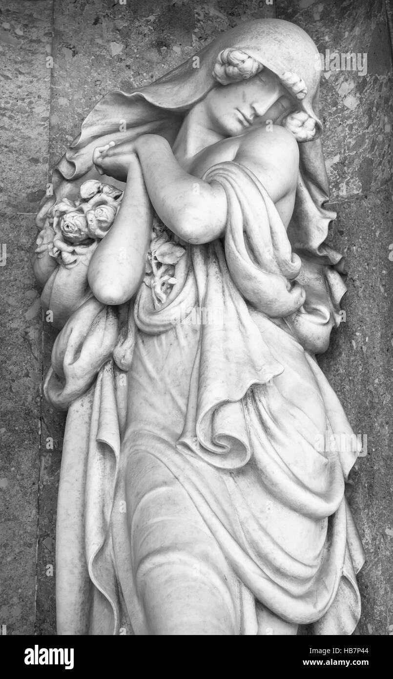 Steinstatue eine trauernde Frau Stockfoto
