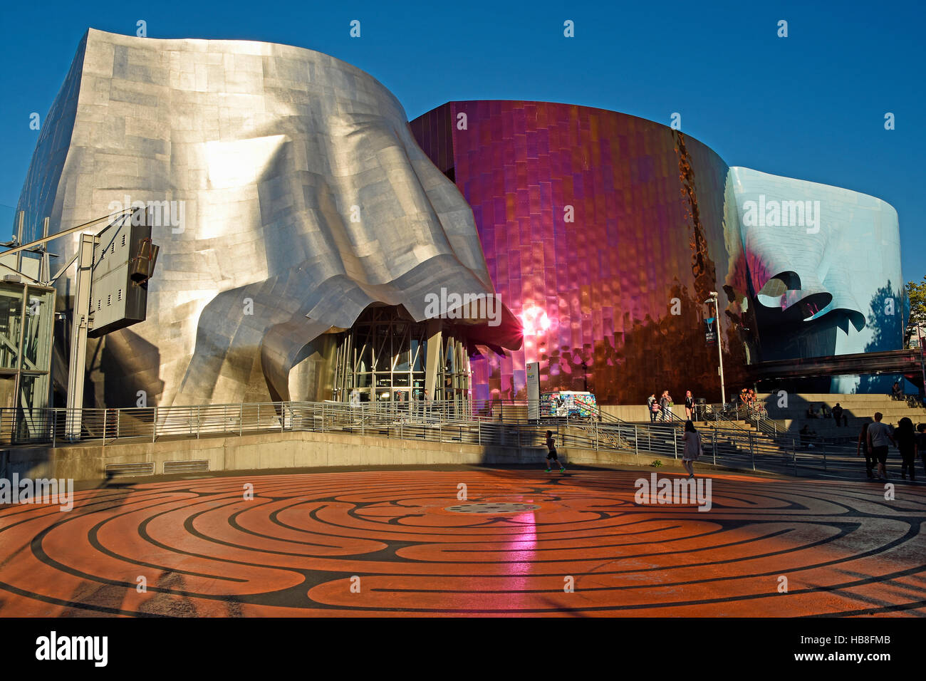 Erleben Sie Music Project Museum, entworfen von Architekt Frank Gehry, Seattle, Washington, USA Stockfoto