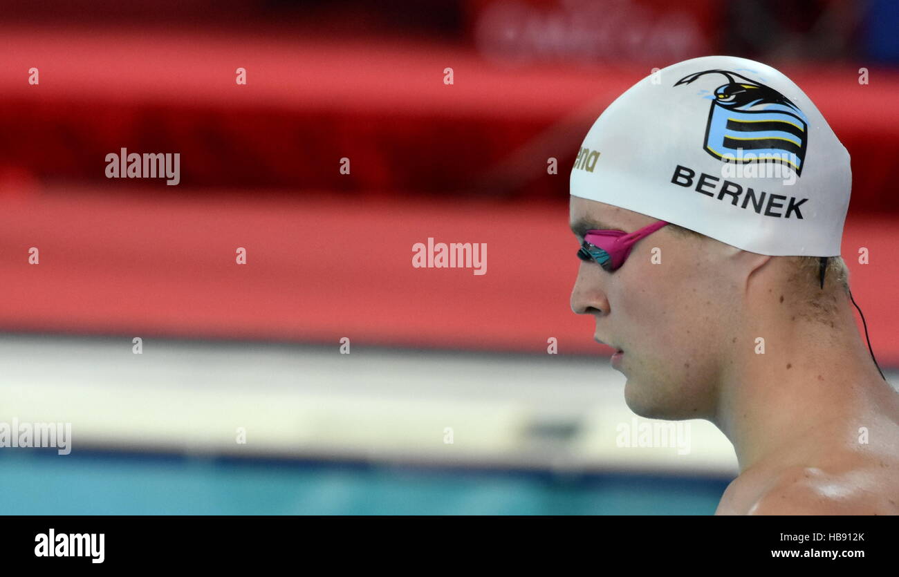 Hong Kong, China - 29. Oktober 2016. Olympiateilnehmer und World Youth gold Medalist Peter BERNEK (HUN) zu Beginn der Freistil 200m Finale der Männer. FINA schwimmen W Stockfoto