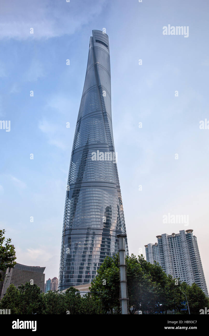 Shanghai Tower bei Lujiazui Distrikt in Shanghai Stockfoto