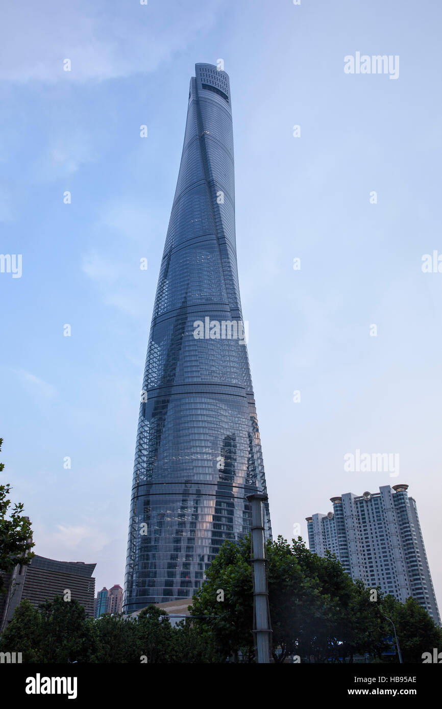 Shanghai Tower bei Lujiazui Distrikt in Shanghai Stockfoto