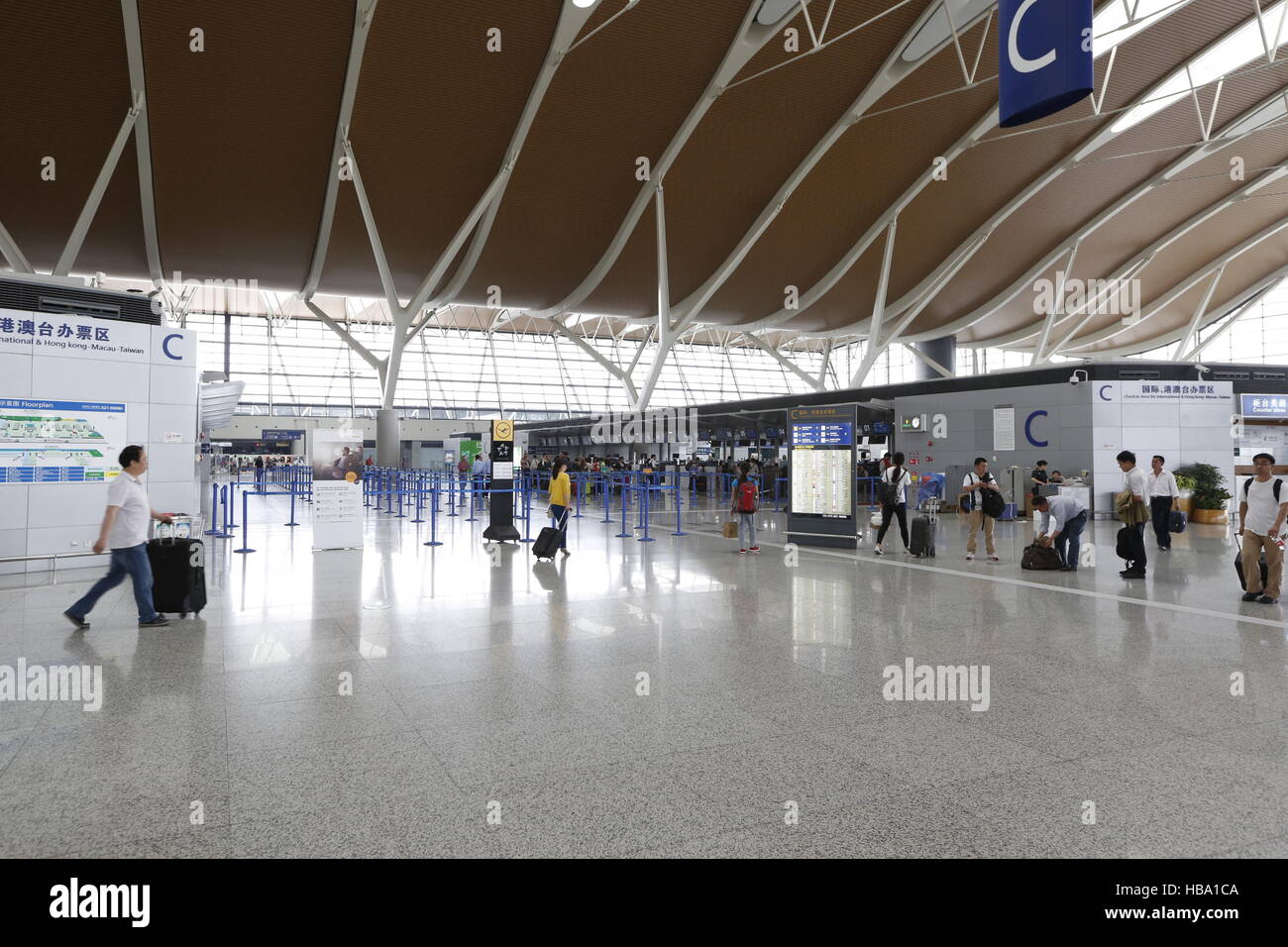 Terminal 3 Flughafen Pudong in Shanghai Stockfoto