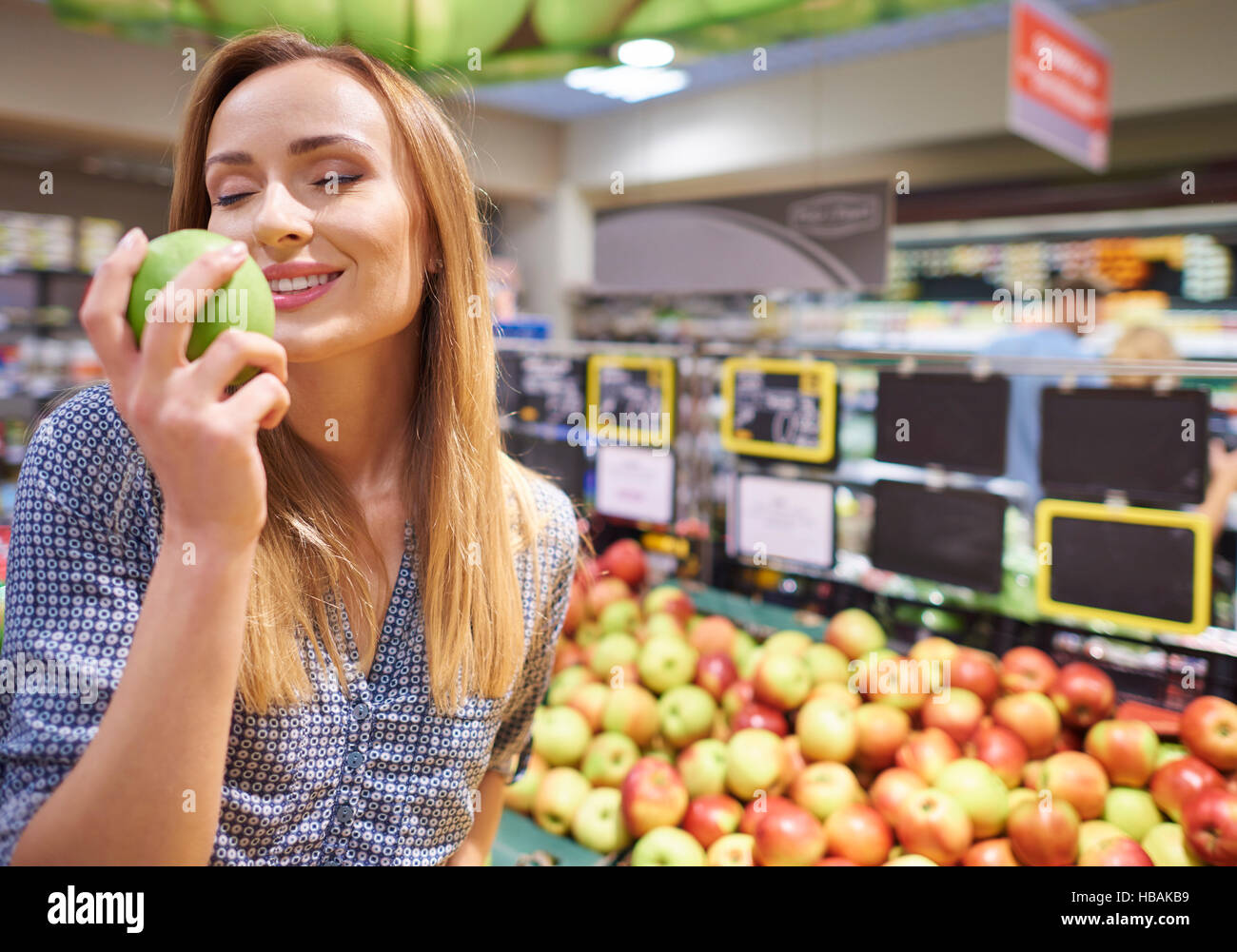 Wählen Sie die gesündesten und Bio Produkte Stockfoto