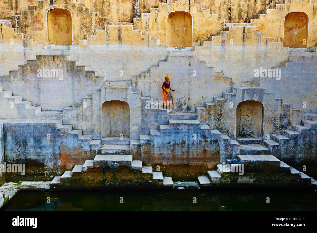 Inde, Rajasthan, Jaipur la Ville Rose, Reservoir d ' Eau Près de Jaipur / / Indien, Rajasthan, die rosa Stadt Jaipur Wassertank für Regen in der Nähe von Jaipur Stockfoto