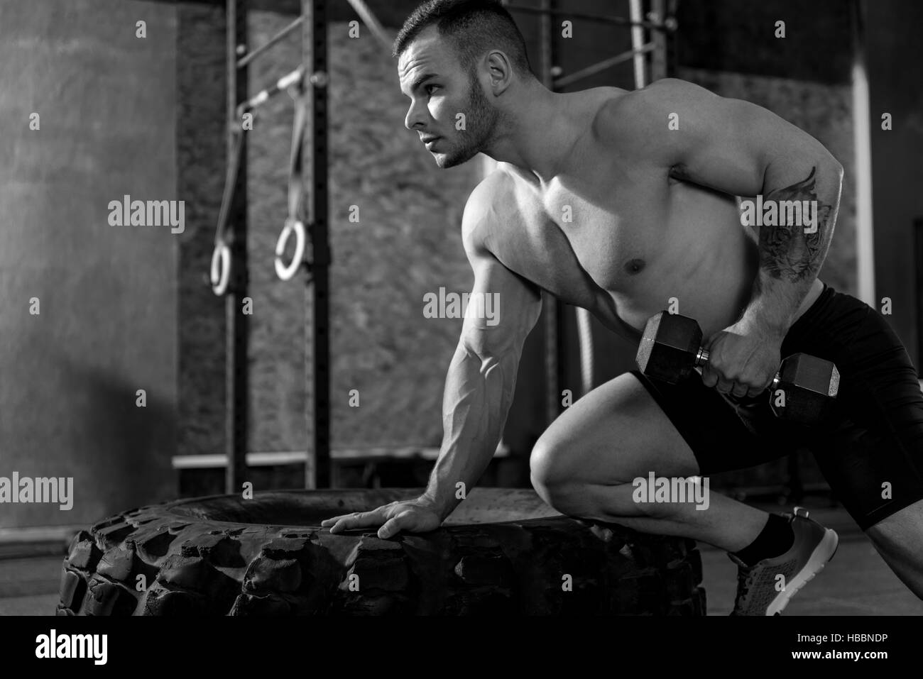 Stark Bodybuilder Young bodybuilder Schwarzweiß-Stockfotos und -bilder - Alamy