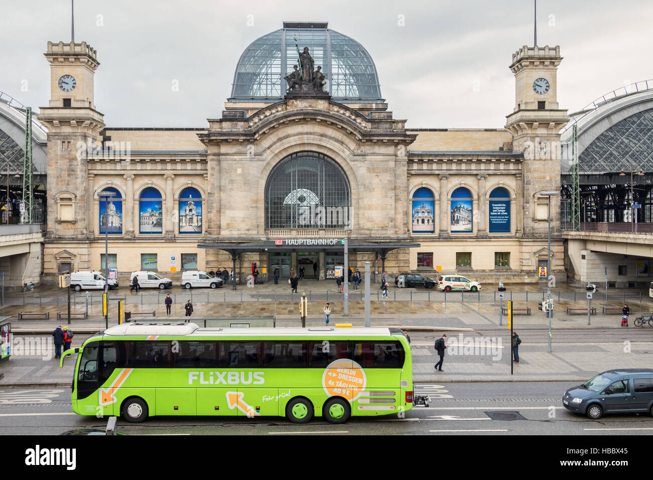 Trainer der Flixbus in Dresden Stockfoto