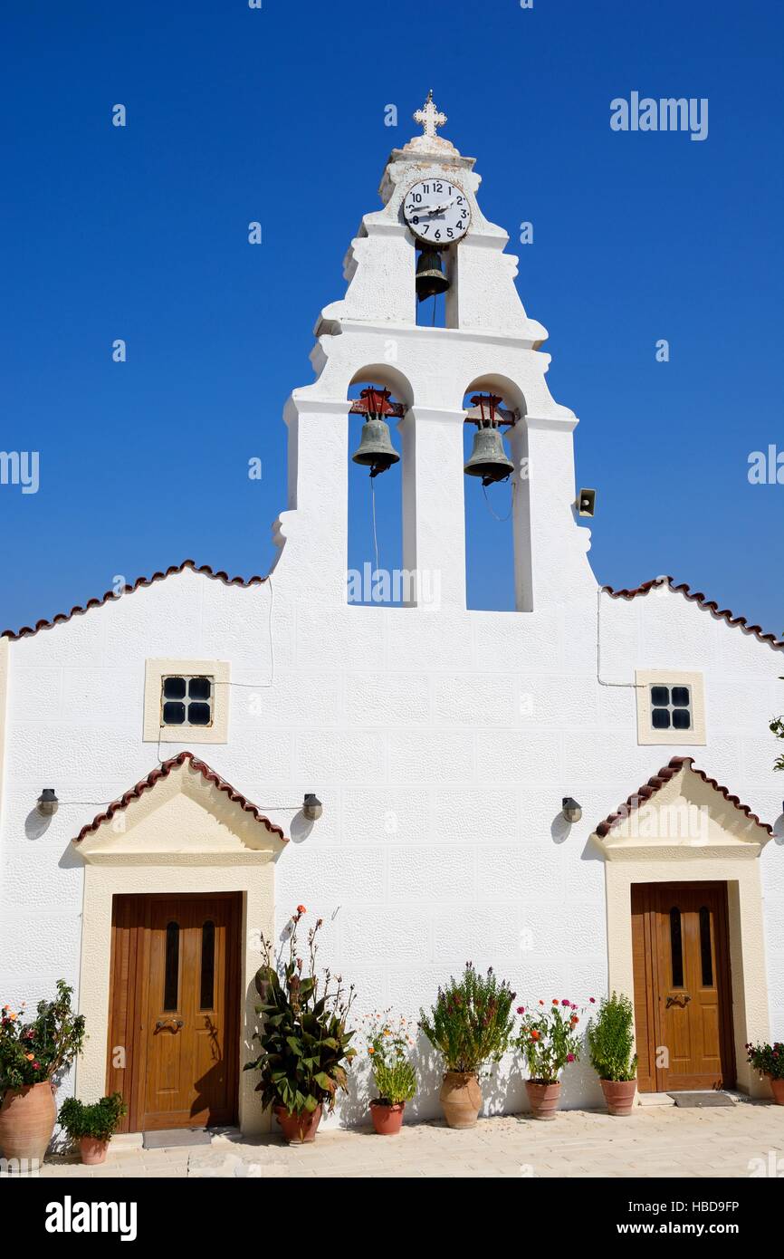 Blick auf die Dorfkirche, Margarites, Kreta, Griechenland, Europa. Stockfoto
