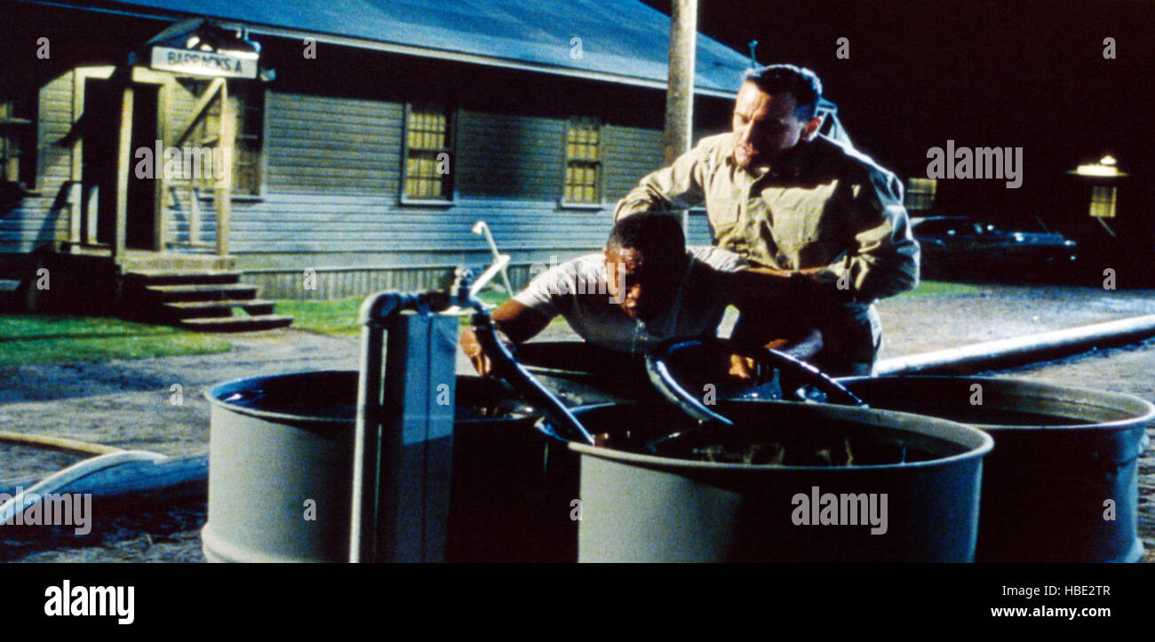 MEN OF HONOR, Cuba Gooding Jr. (vorne), Robert De Niro, 2000, TM