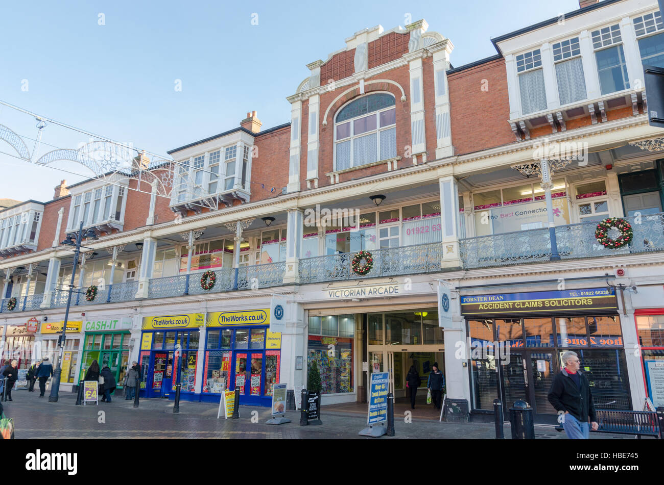 Fassade des viktorianischen Arcade shopping-Arkade in Bradford Street, Walsall, West Midlands Stockfoto