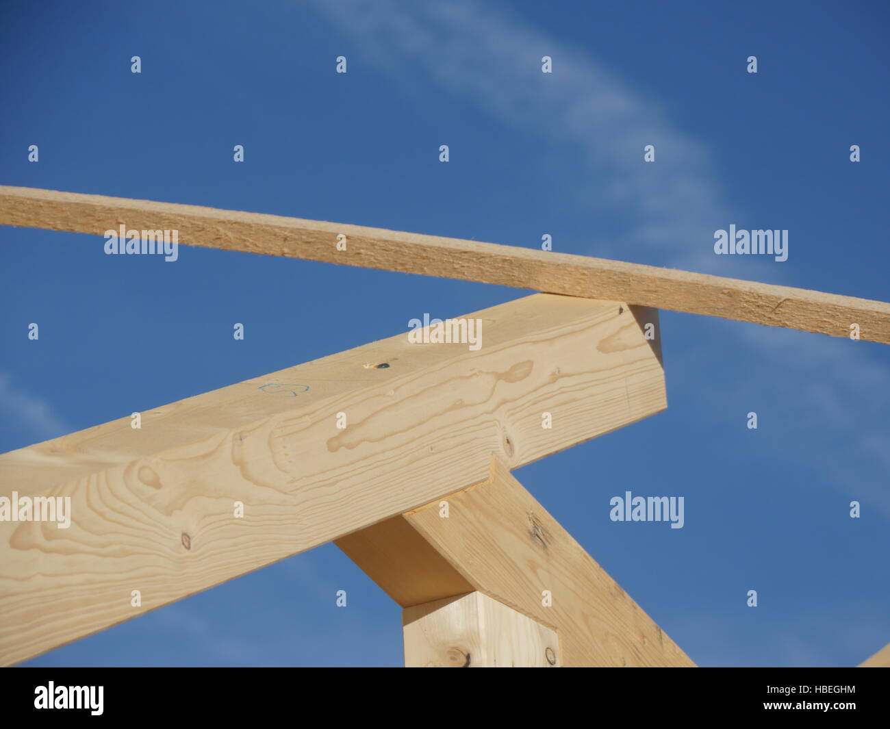 Hausbau Holzdach Stockfoto