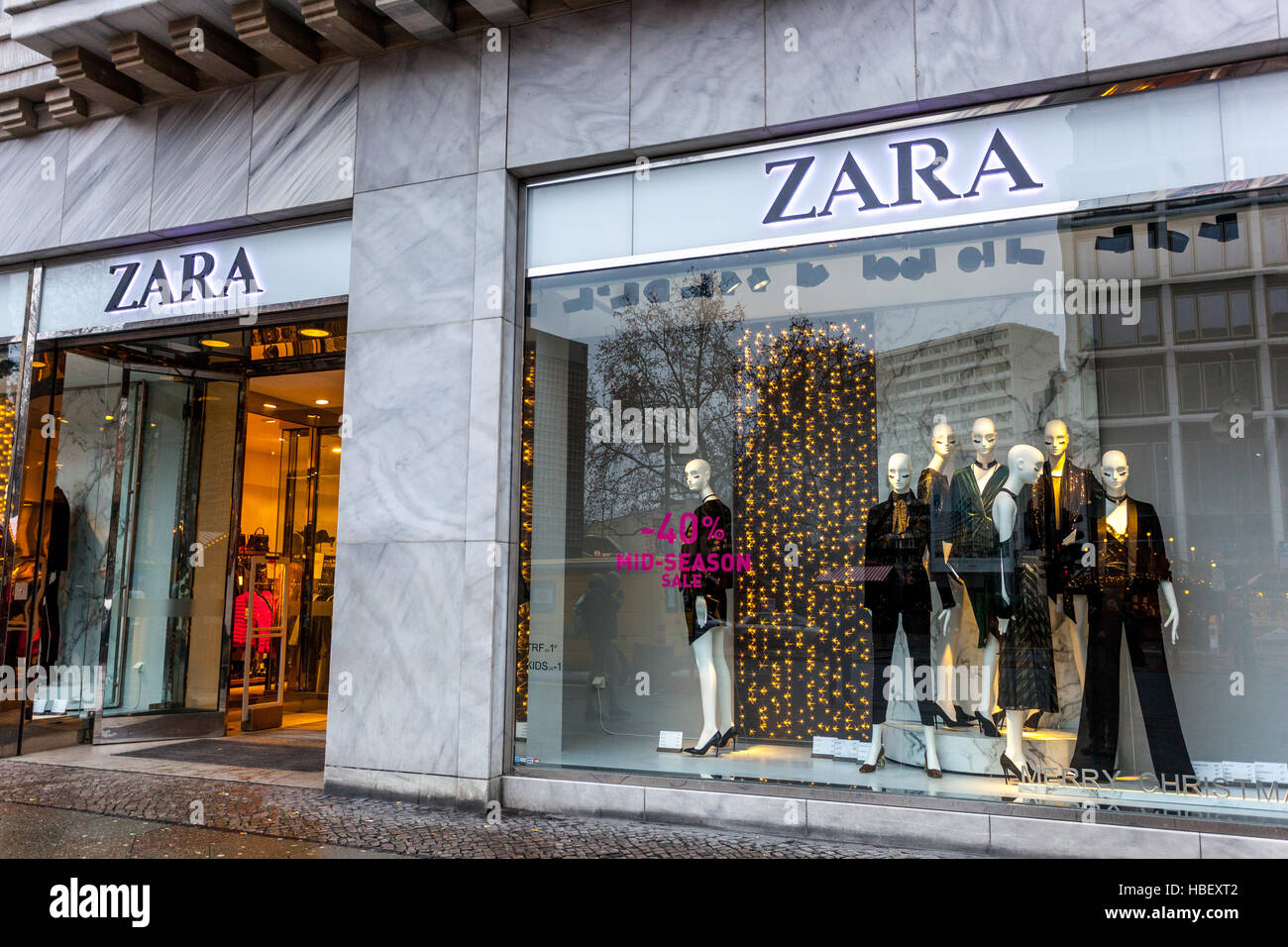 Zara Modegeschäft, Kurfürstendamm, Berlin Deutschland Stockfotografie -  Alamy